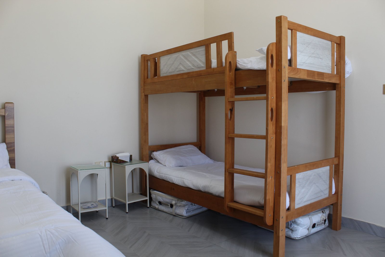 Bain Al Qimam Resort Bedroom Details