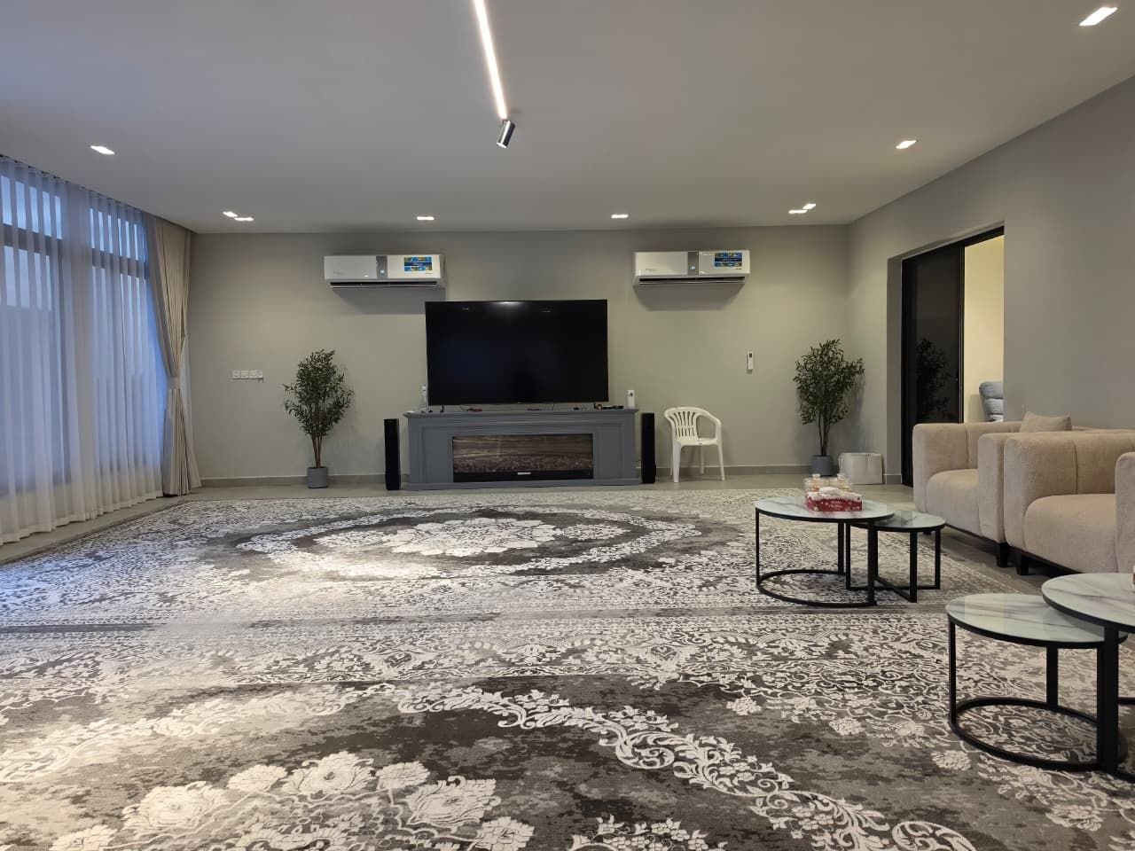 Hall with modern decor